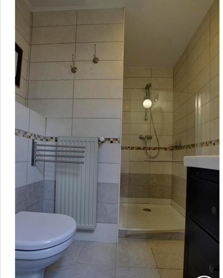 Chambres D'Hotes Les Vignes Montcet Exteriör bild